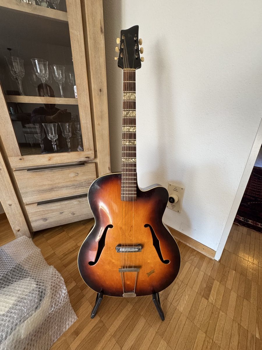 Strumenti musicali: klira jazz gitarre germany – Usato da Zunzgen venduto da milesdavis76