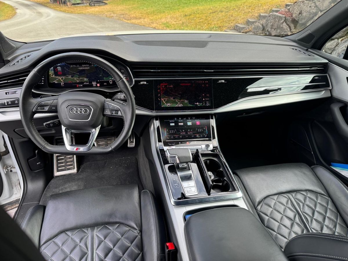 Audi Automobili: TOP Audi SQ7 TDI 7 Plätzer – Usato da Ennetbürgen venduto da boixosnois 7