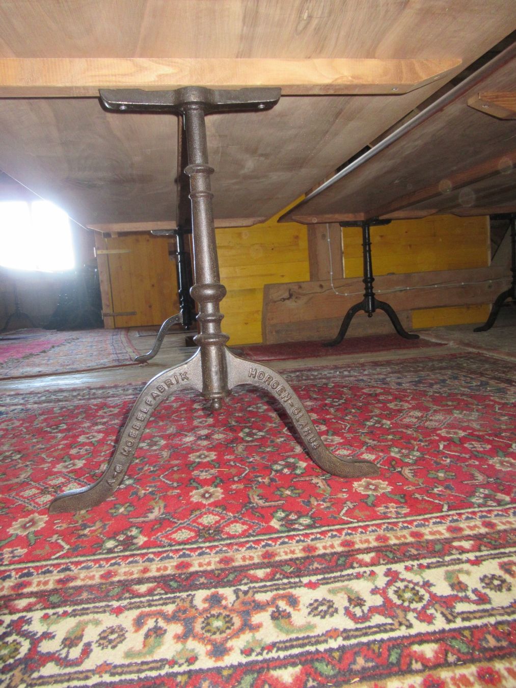 Tables: Beizentisch (Nuss/235) – Neuf (Voir description) à Berg SG par Pizza58 6