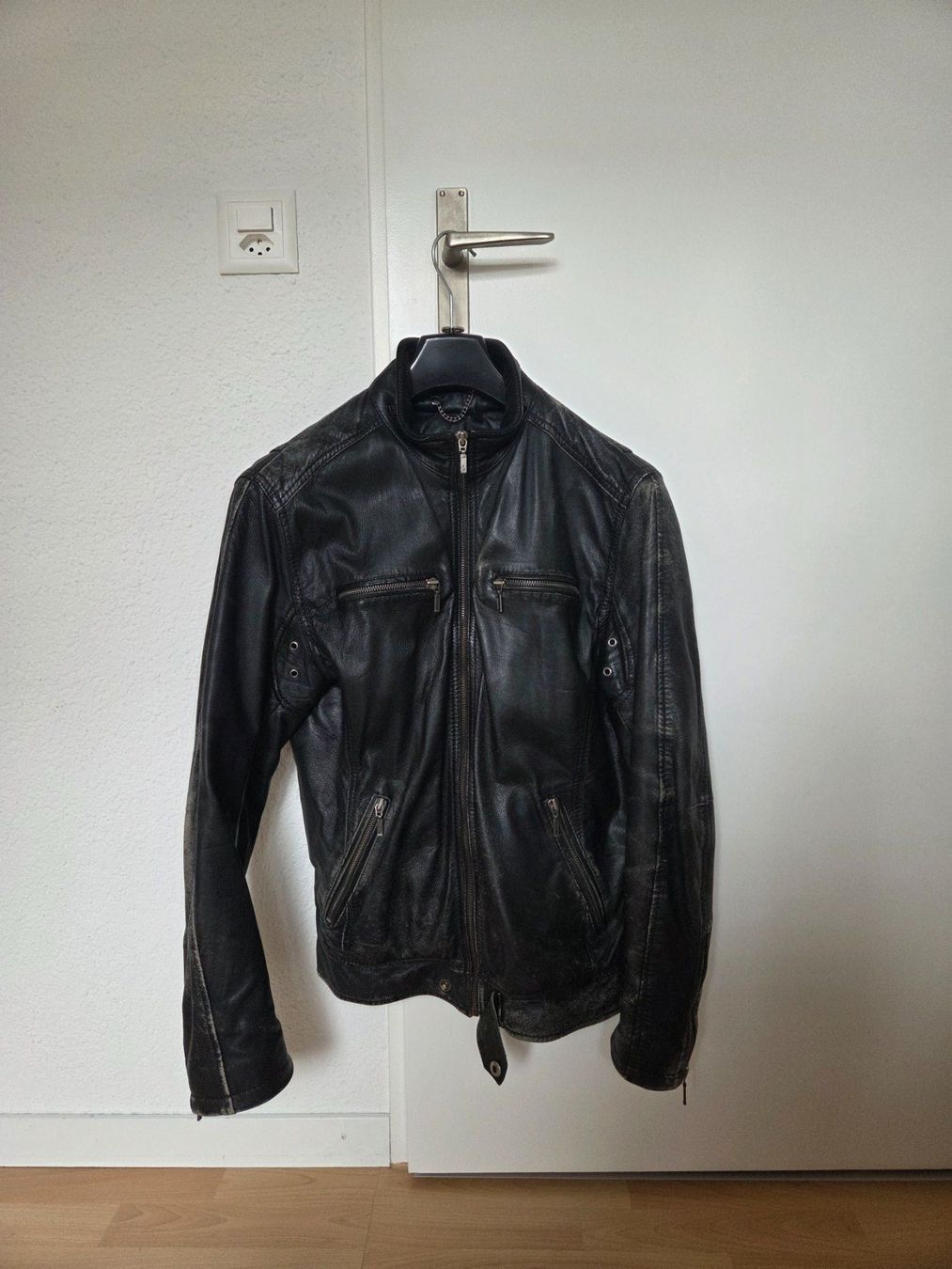 Giacche: Bertoni Lederjacke – Usato da Ballwil venduto da Mygind 2
