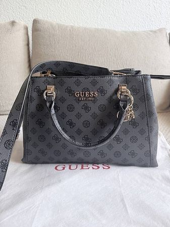 Guess Handtasche Schwarz 