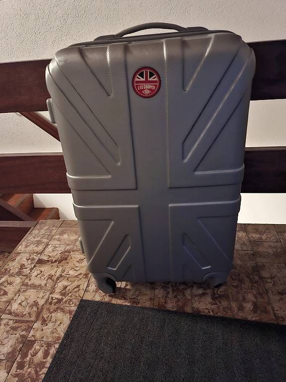 Valigie: Valise rigide Lee Cooper – Usato da Crans VD venduto da Yobia8 2