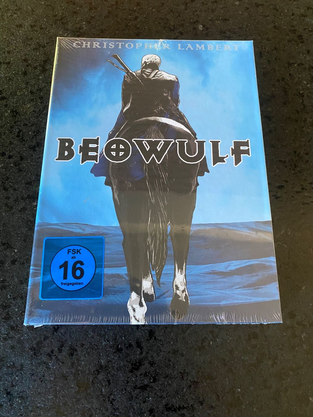 Tutti i DVDs: Beowulf Mediabook Blu-ray + DVD OVP – Nuovo e nell'imballaggio originale da Schmitten FR venduto da FilmRarities