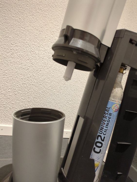 Sodastream Glaskartusche mit CO2 Flasche Kaufen auf Ricardo