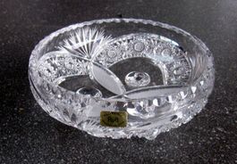 Schöne Bleikristall-Glasschale handgeschliffen, Russ, 16 cm