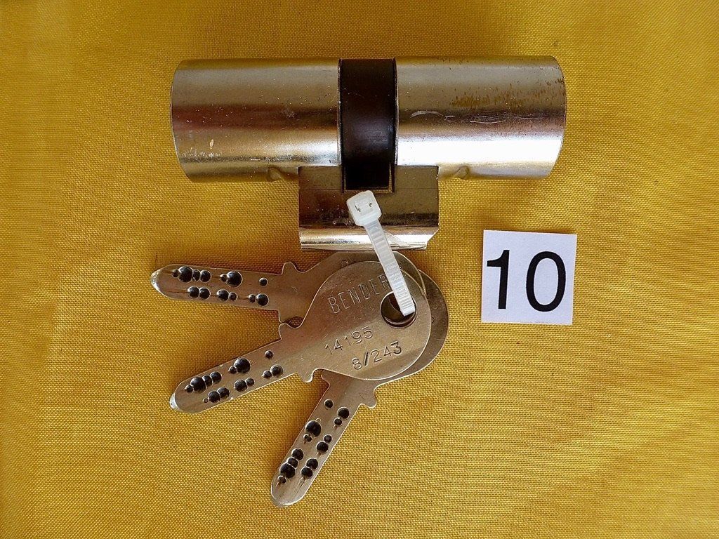 Keso Cilindri per serratura: KESO Zylinder mit 3 Schlüssel – Usato da Zürich venduto da cornetto55