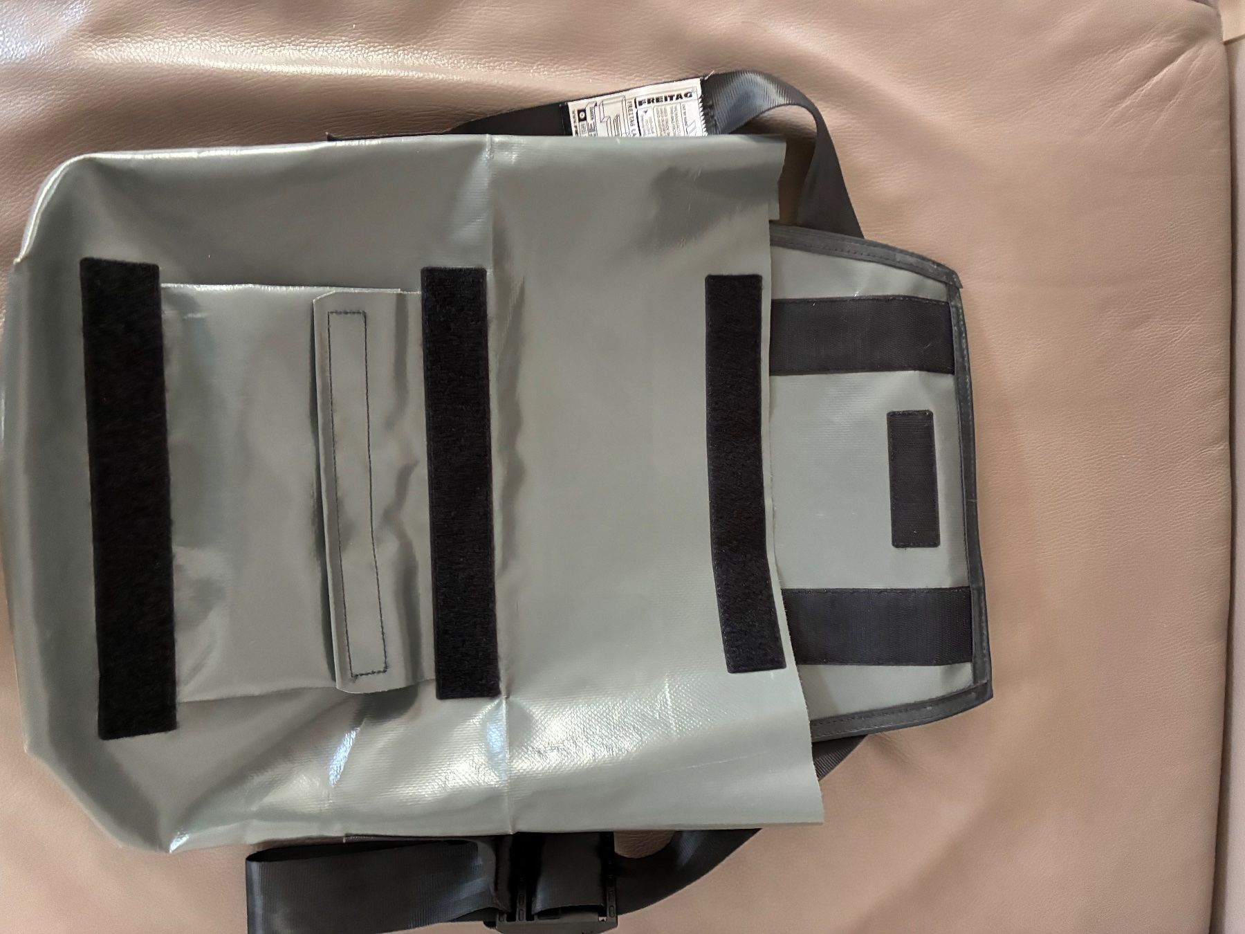Freitag Altro in  Abbigliamento & Accessori: Freitag F13 TOP CAT anthracite – Nuovo (secondo la descrizione) da Bern venduto da Comet69 5