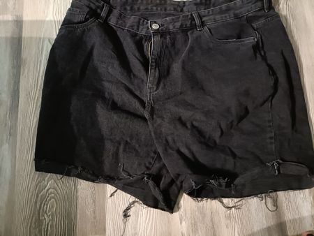 Jeans Shorts Gr. 48