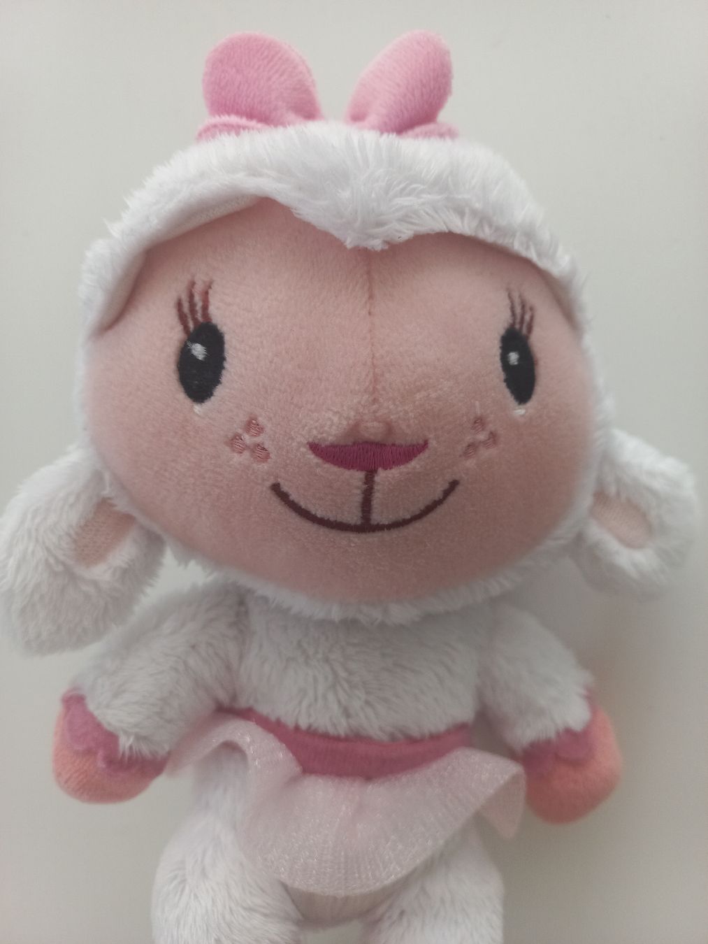 Disney Giocattoli: Doc McStuffins - Lambie Plüschtier – Usato da Wangen b. Olten venduto da SecondStory4u 2