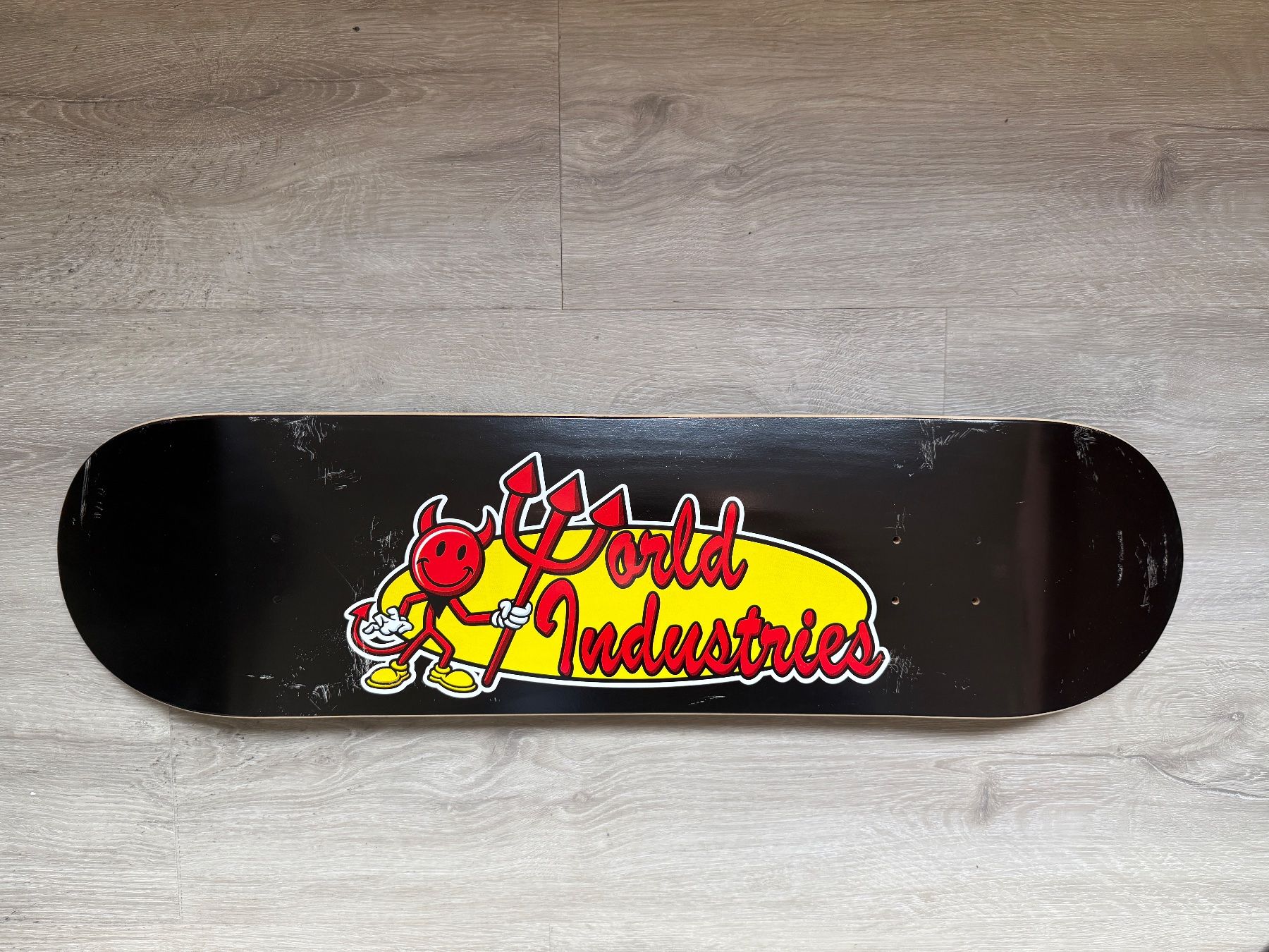 Skateboards: Planche de skate - World Industries 8.25'' – Gebraucht aus Murist von kalmec