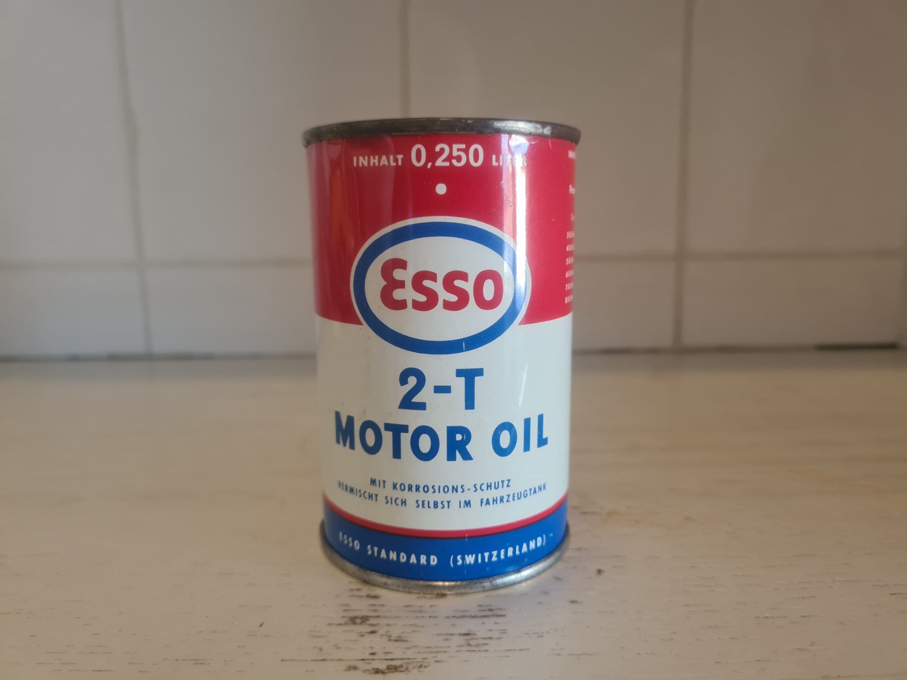 Sonstiges Fahrzeugzubehör: ESSO 2-T BIDON SWITZERLAND NEW OLD STOCK VINTAGE – Gebraucht aus Bellevue von BURGOLMANIA 2