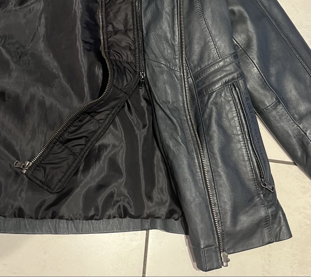 Giacche: Lederjacke, dunkelblau, Grösse 40 – Nuovo (secondo la descrizione) da Kölliken venduto da sisom12 2