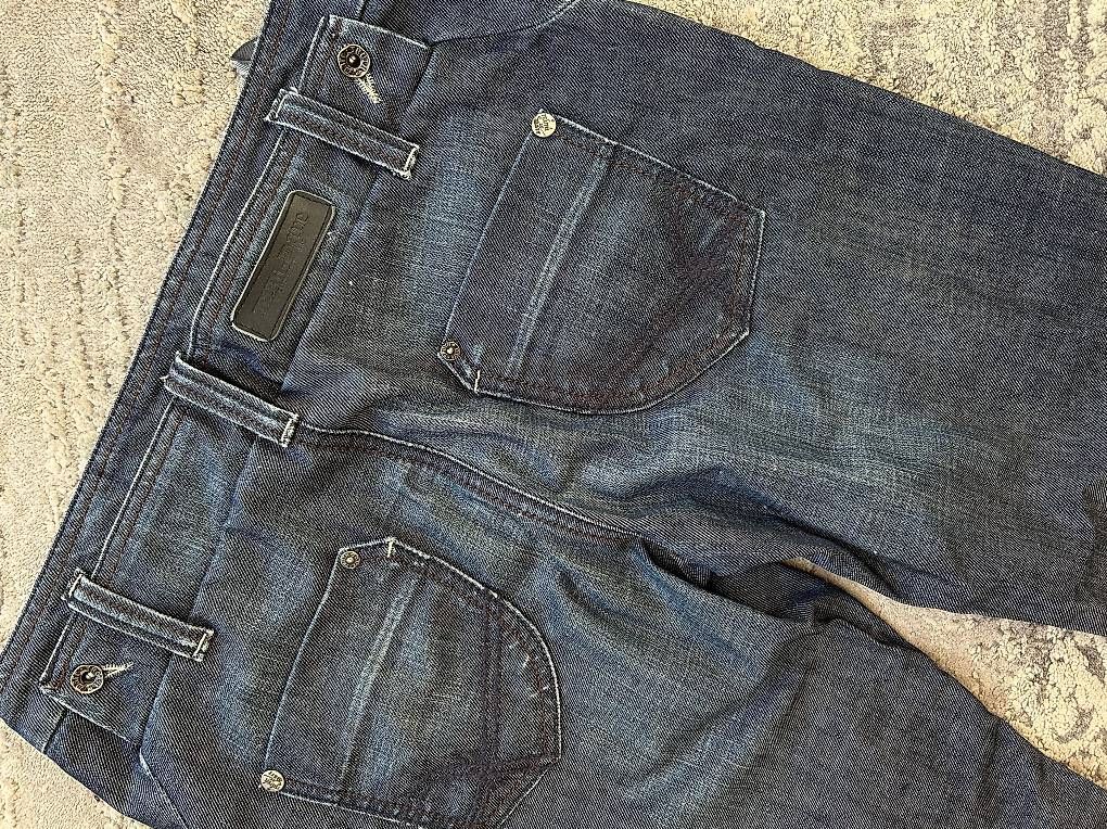 Jeans: Dunkelblaue Jeans von Truth or dare – Usato da Pratteln venduto da silvermoon78 2