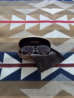 GUESS Sonnenbrille GU7032