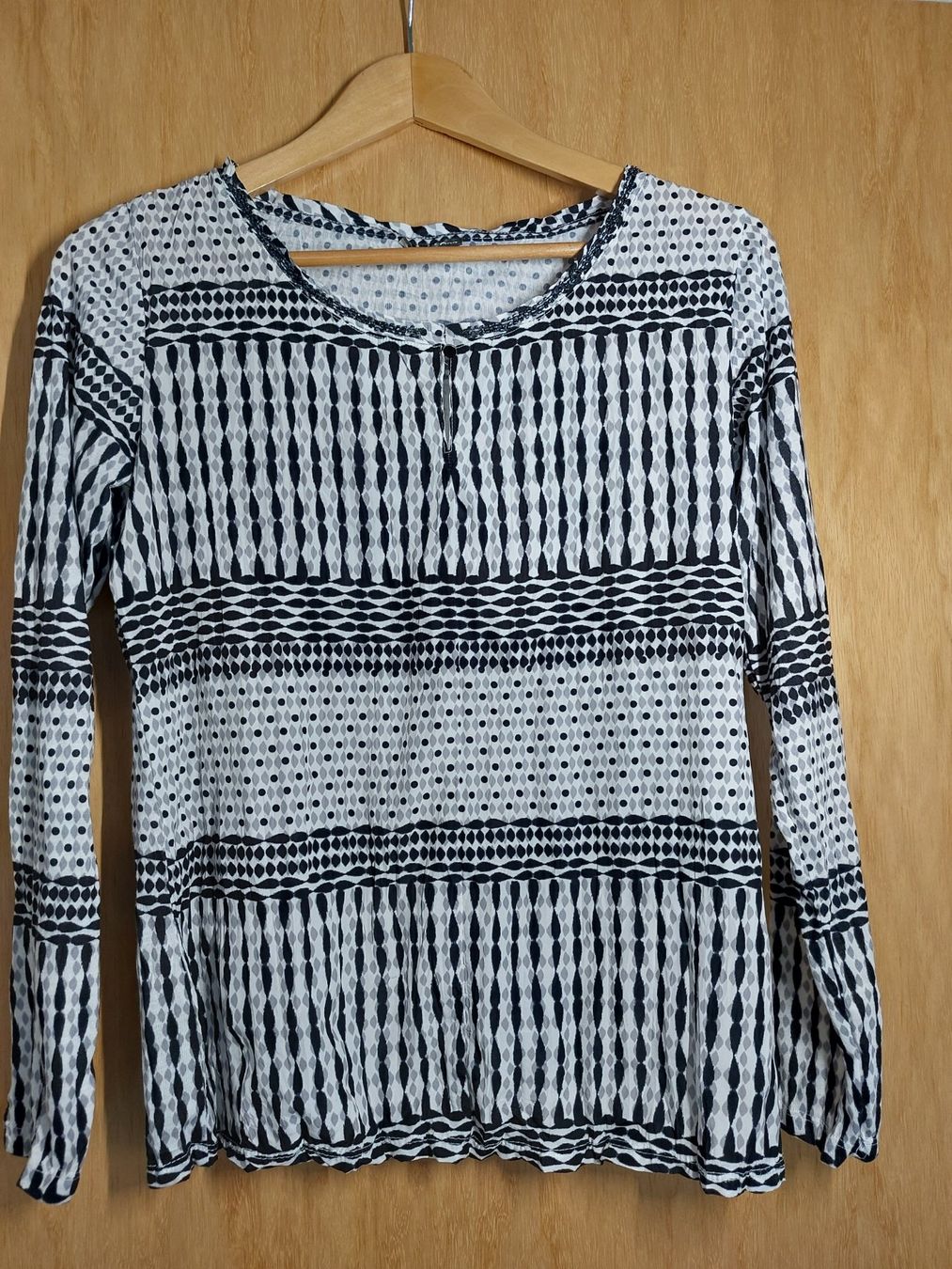 Pullover & Sweatshirts: Street One Shirt Gr. 34 – Gebraucht aus Schmitten von Renistern68