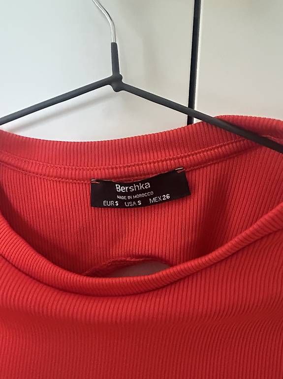 Bershka Tops: Bershka Top – D'occasion à Münsingen par eny04 2