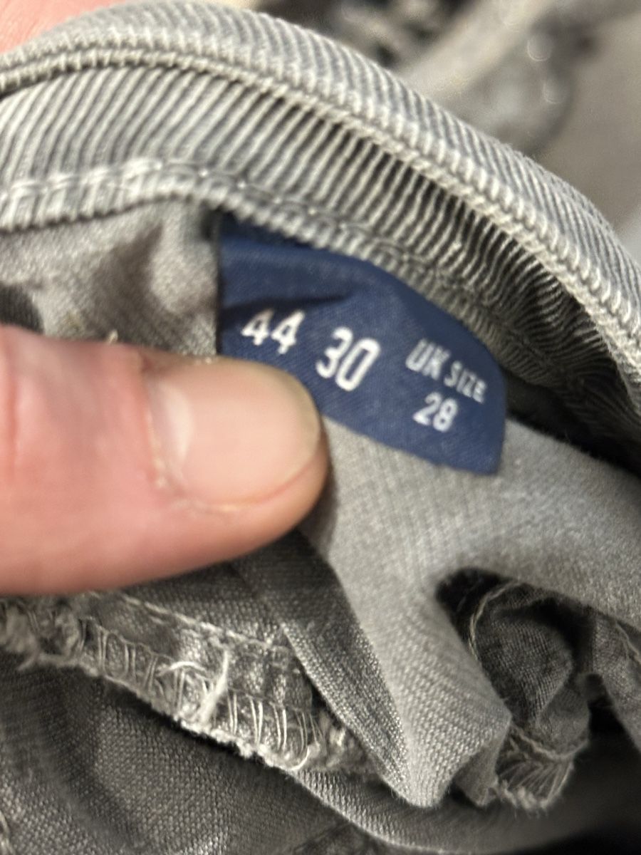 Pantaloni: Herbst Cordhose Gr. 30 Trussardi – Usato da Wilen b. Wollerau venduto da lia_9v87 3