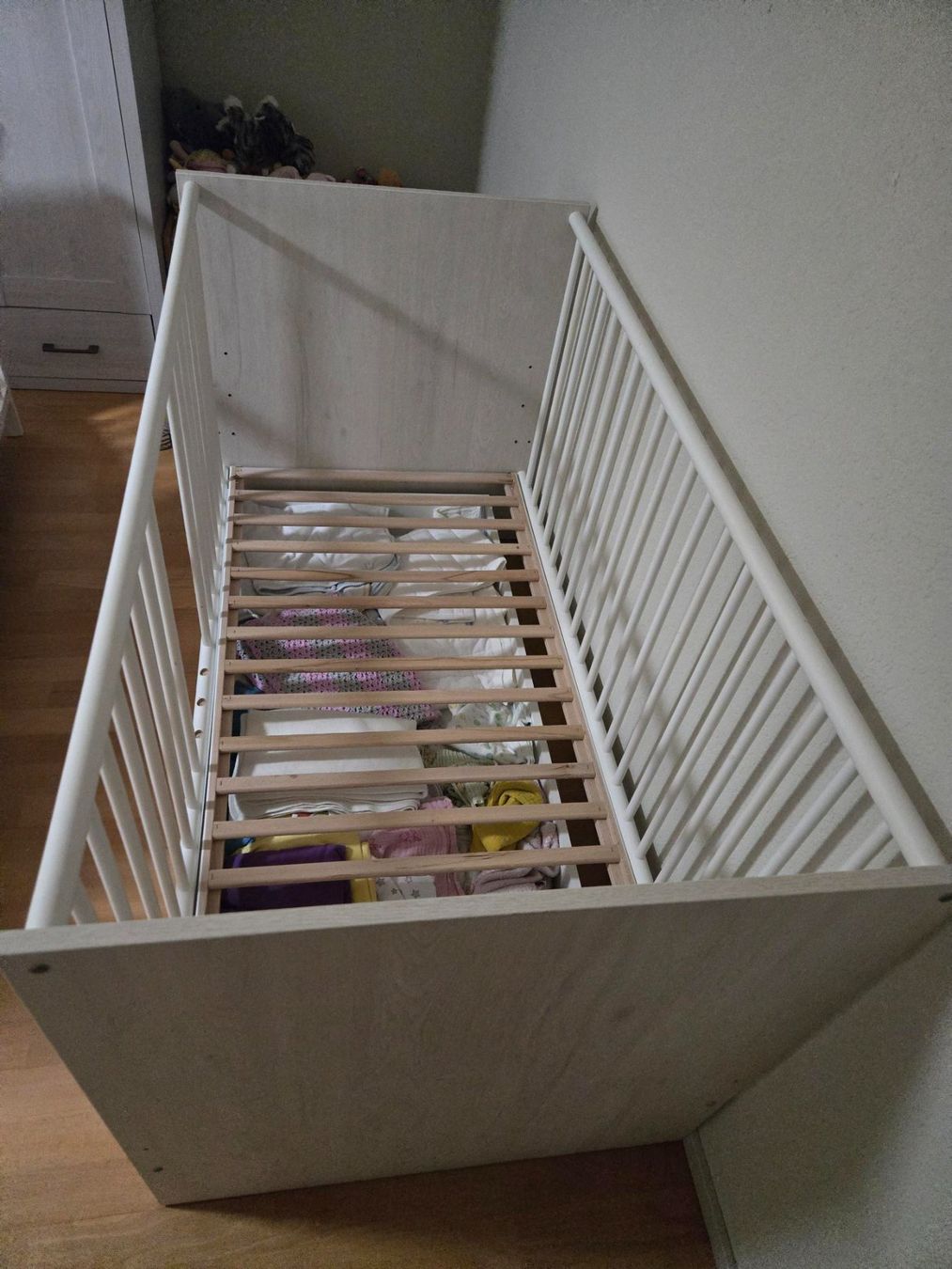 Ikea Letti: Kinderbett, grau mit Schublade – Usato da Pratteln venduto da jan_pg6x