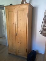 Alter Bauernschrank