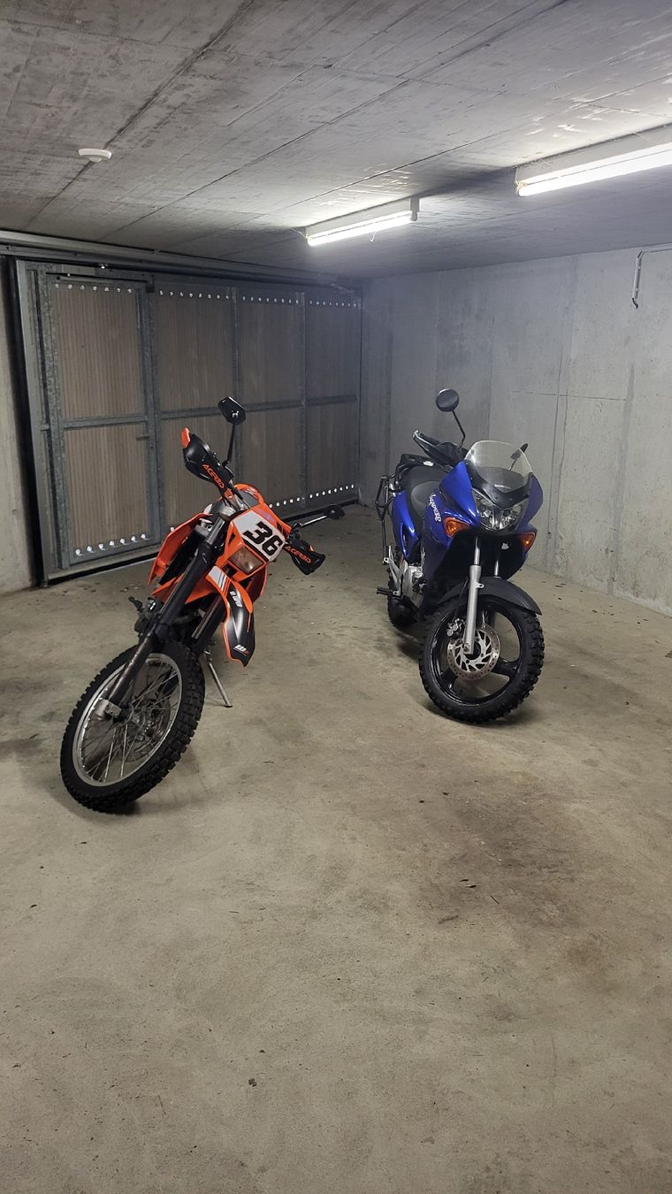 Honda Touring: Honda Varadero XL 125 – Usato da Lyss venduto da hpi_fq55 1