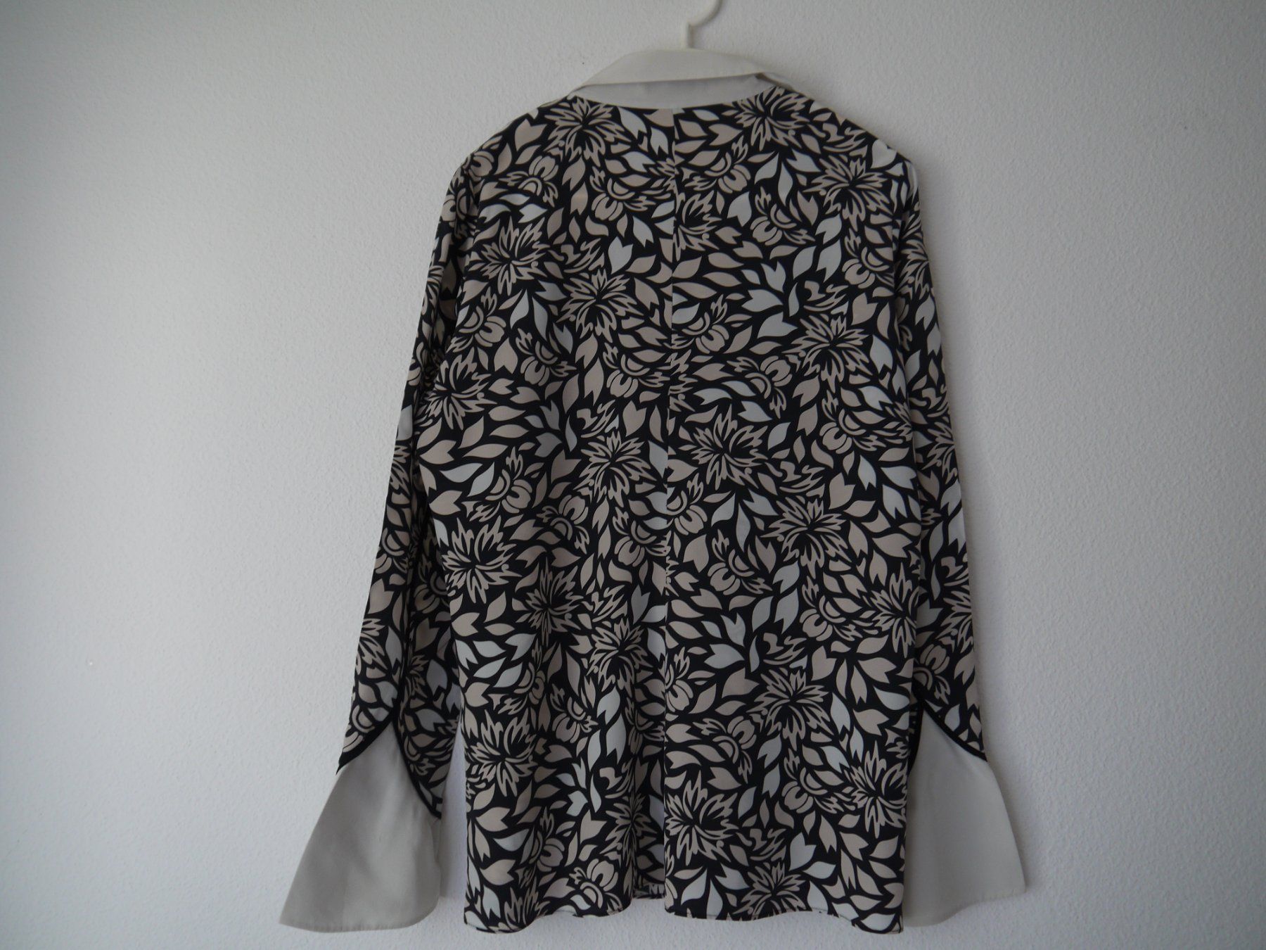 Dorothee Schumacher Camicette: DOROTHEE SCHUMACHER  Bluse aus Seide – Usato da Hagendorn venduto da Blaf 5