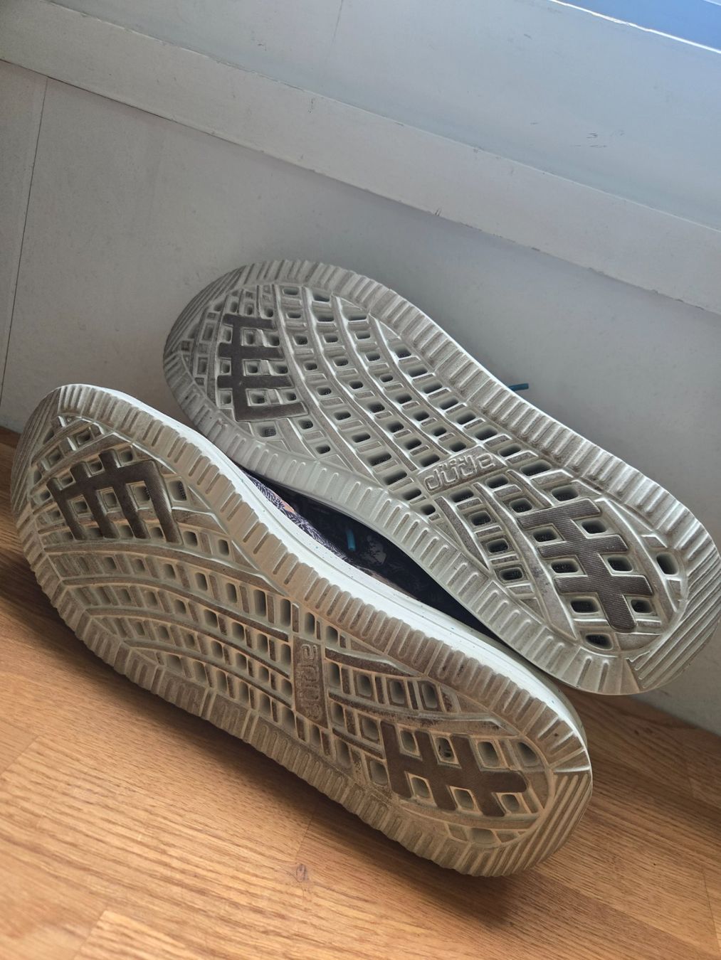 Scarpe da uomo: Hey Dude Schuhe Herren gr.43 – Nuovo (secondo la descrizione) da Zürich venduto da Deesay 6