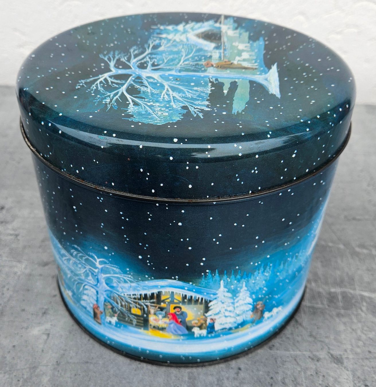 Contenitori & Simili: Grosse Keksdose mit winterlichem Motiv – Usato da Gerzensee venduto da Kaktusblumen 3