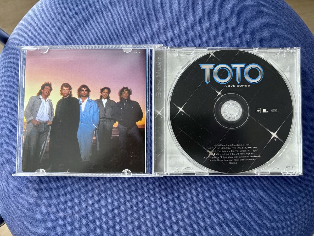 CD: 1 CD**Toto** Love Songs** – Usato da Volketswil venduto da Car6 2