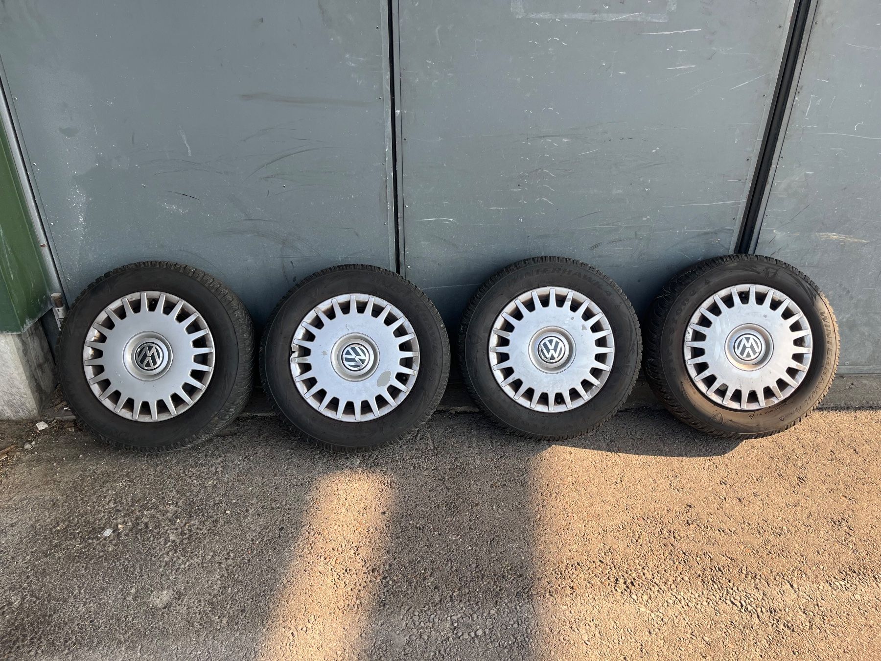 Volkswagen Pneumatici & Ruote complete: VW GOLF 4 - Komplettrad – Usato da Flawil venduto da Dio_8plh 1