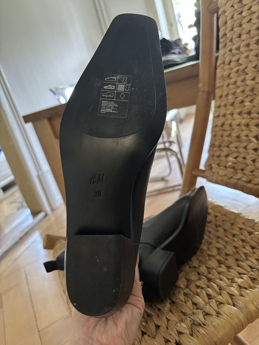 H&M Scarpe da donna: Schwarze Lederstiefel (39) – Nuovo (secondo la descrizione) da Bern venduto da Charlot19 2