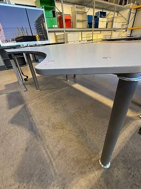 Lista Scrivanie: Lista Arbeitstisch, Kunstharz, gebraucht – Usato da Lenzburg venduto da Buerokonz 2