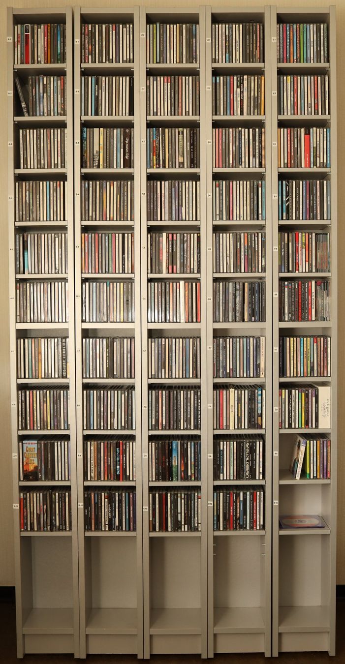 CD: Musik CD-Sammlung (ca. 750 CDs) – Usato da Niederhasli venduto da elise_sr2