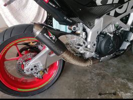 A vendre austin racing pour aprilia tuono v4  /rsv4 