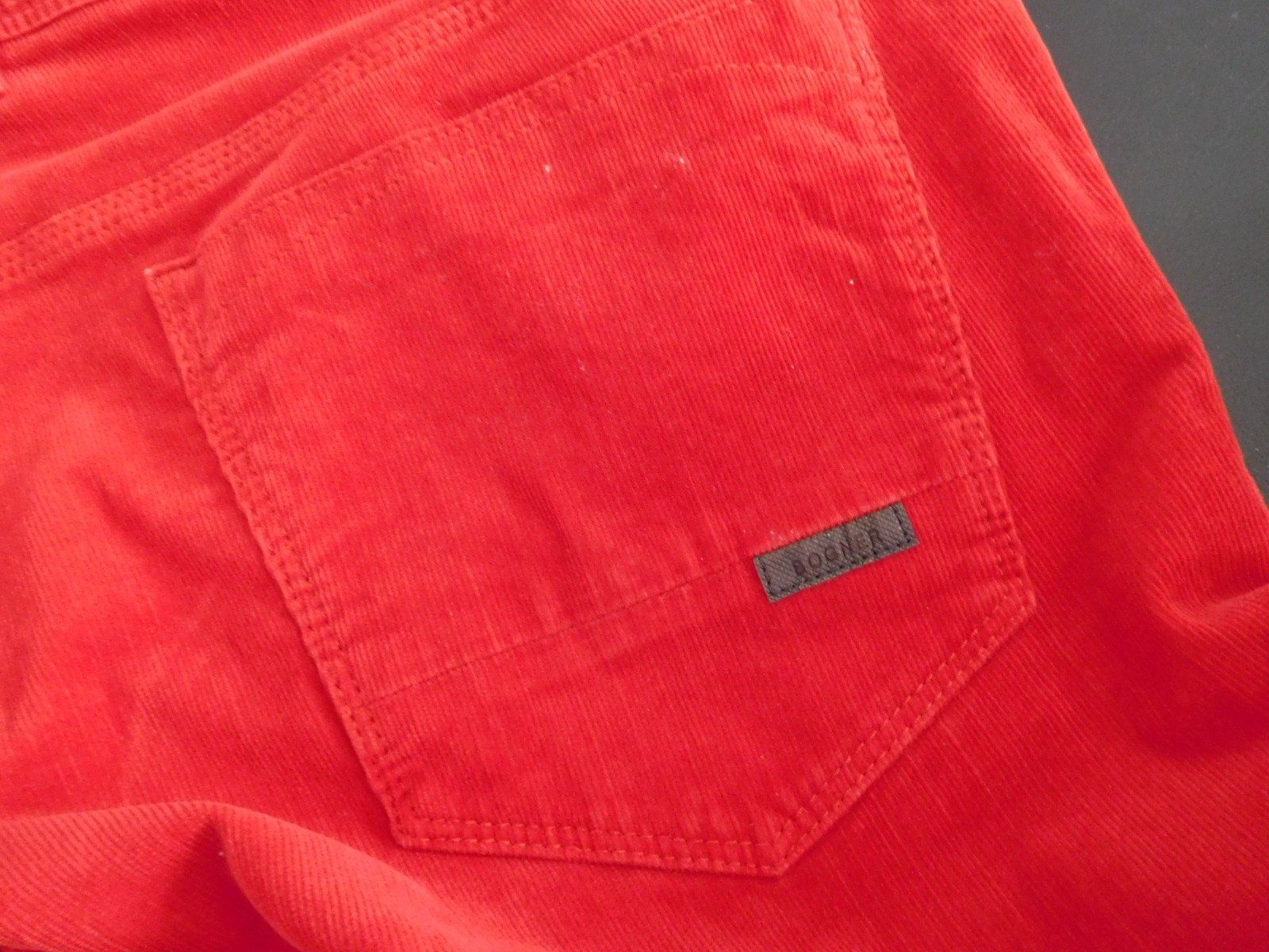 Bogner Pantaloni: BOGNER Herren HOSE Feincord rot Gr. 54 – Nuovo (secondo la descrizione) da Holziken venduto da Rupe 4
