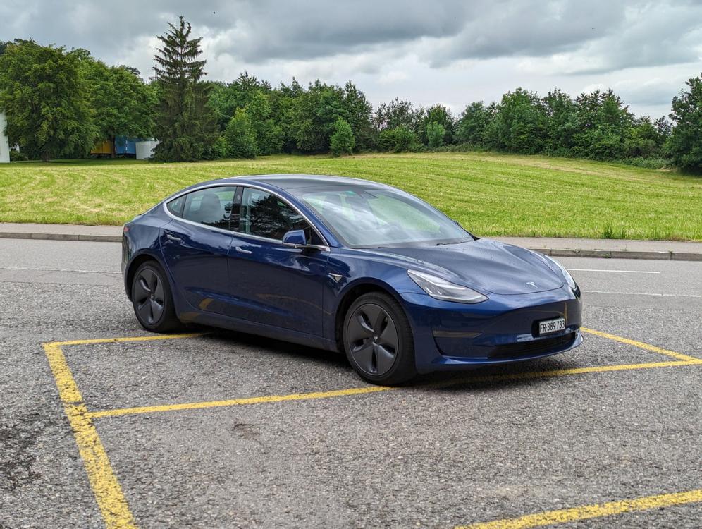 Tesla Model 3 Long Range Dual Motor AWD