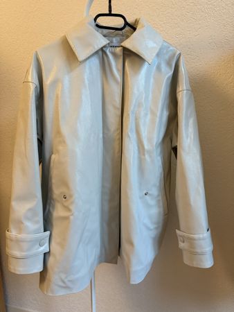 Veste oversize blanc cassé/gris perle vinyle Weekday, XS/S