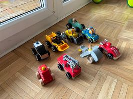 Lot voiture en bois /plastique