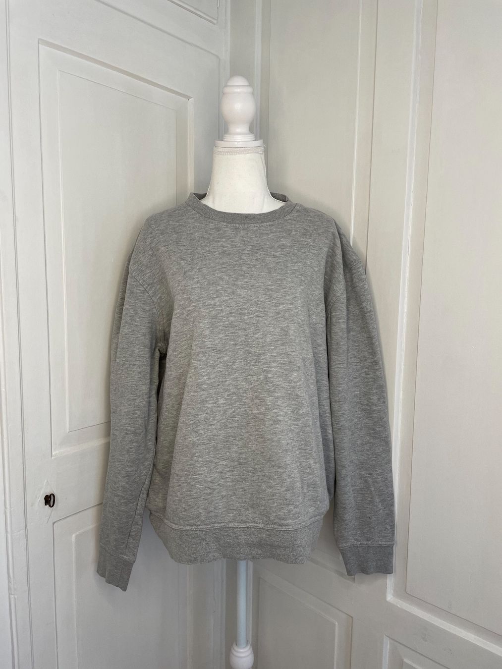 H&M Maglioni & Felpe: Vintage Sweatshirt – Usato da St. Gallen venduto da look-twice