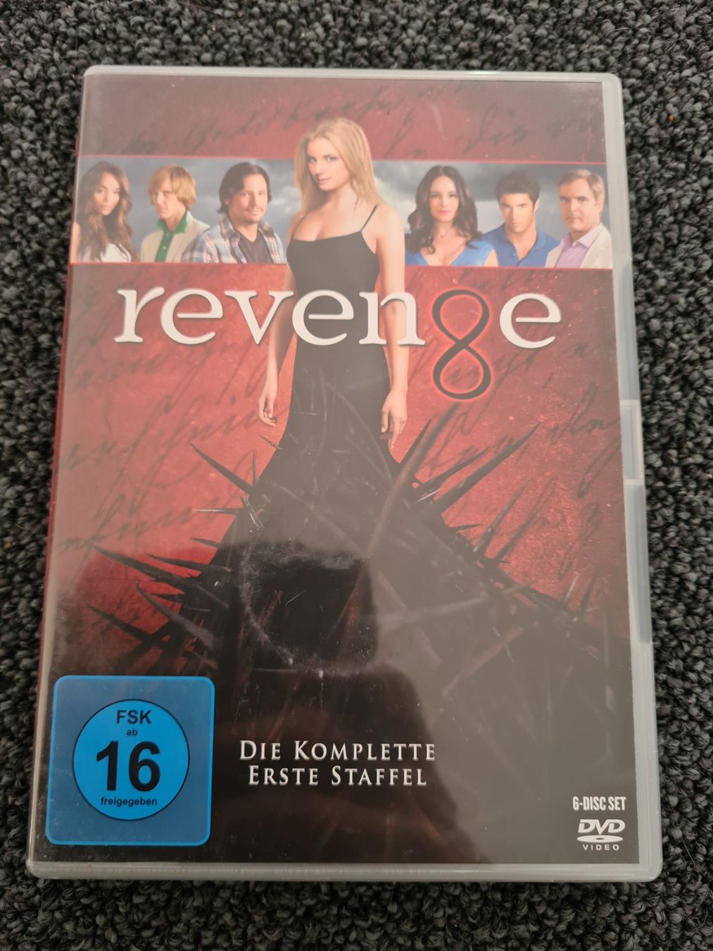 Alle DVDs: REVENGE STAFFEL 1 – Gebraucht aus Ruswil von jan_bxl5