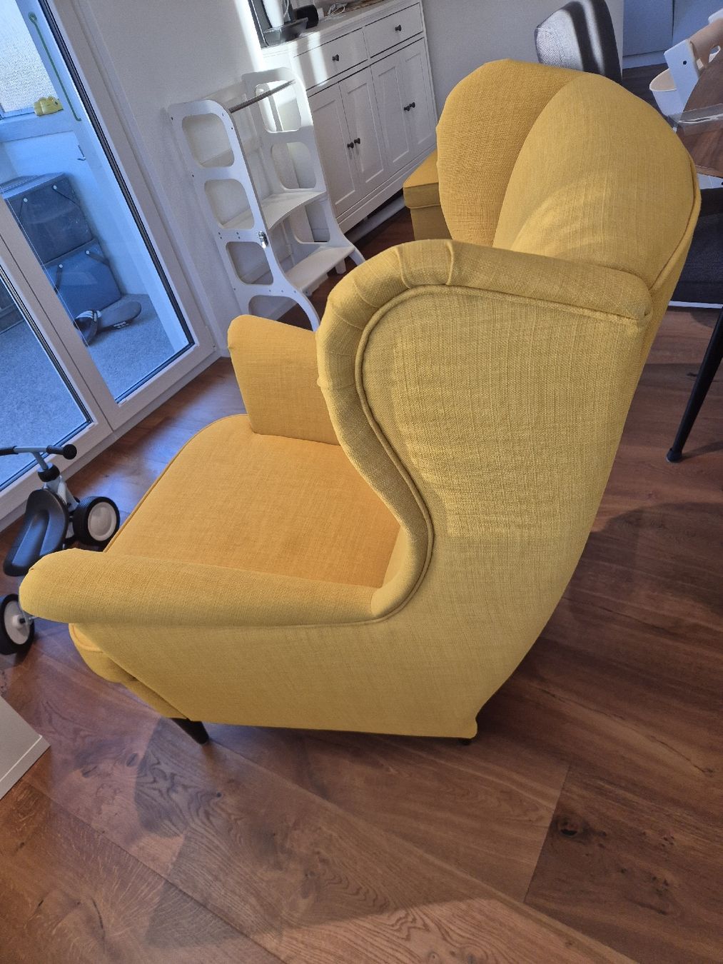 Ikea Poltrone: IKEA STRANDMON Ohrensessel inkl. Hocker – Usato da Thun venduto da tri-tra-trio 4