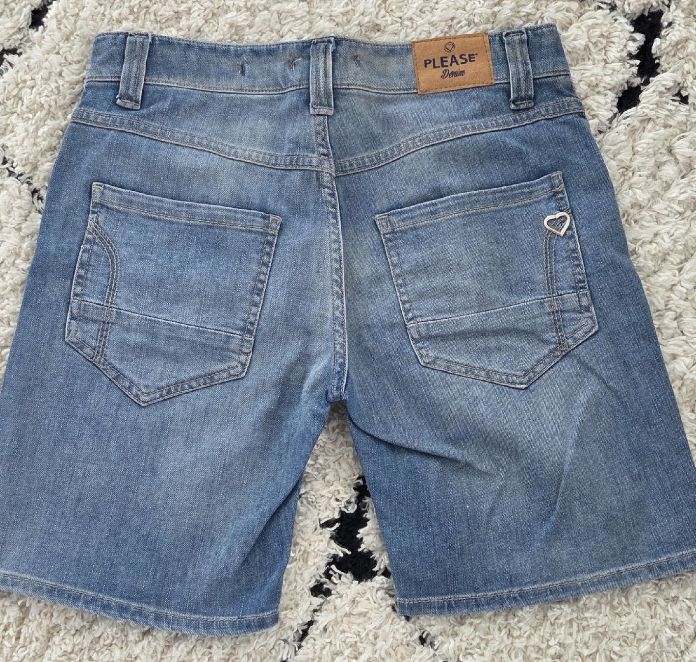 Please Jeans Jeans: Jeans Shorts  Please Anouk – Nuovo (secondo la descrizione) da Belp venduto da mar_wyp6 1