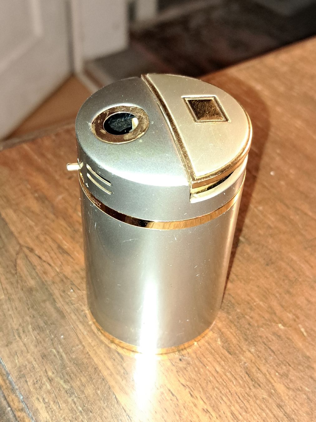 Accendini: Vintage Tischfeuerzeug – Usato da Kölliken venduto da Upcycling-by-Mc-TAM