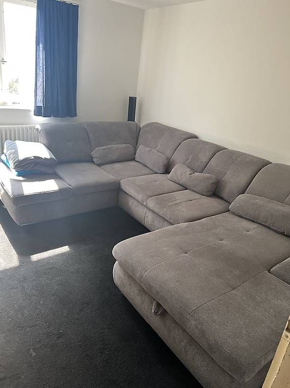 Divani: Sofa XXL Wohnlandschaft – Usato da Vaduz venduto da Sharon.W