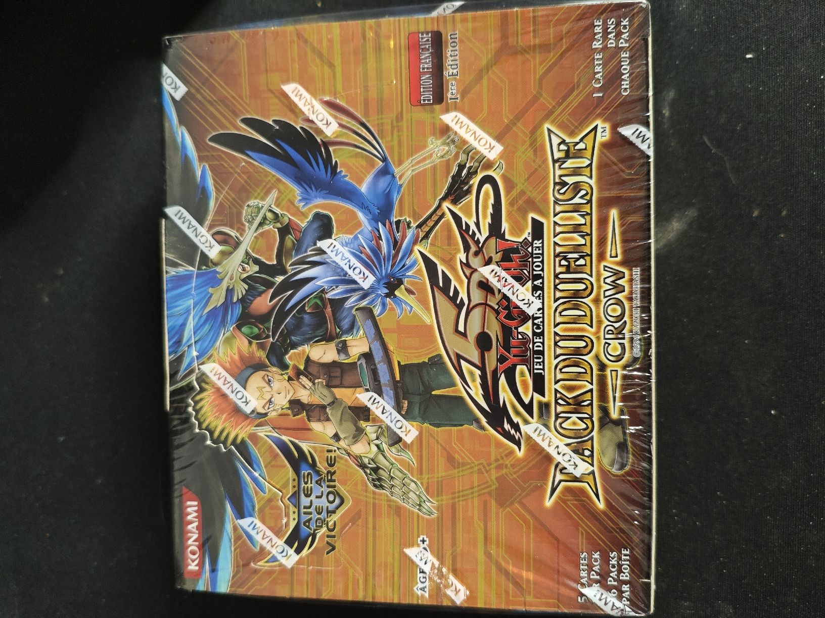 Yugioh Sammelbilder & Trading cards: display Yu-Gi-Oh  Boite de boosters de Duelist Pack: Crow – Neu und originalverpackt aus Sonceboz-Sombeval von mil_8vr2