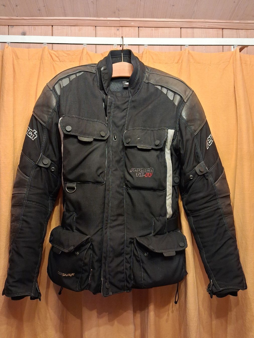 Reusch Completi: Motorradjacke Reusch Gr. S Textil – Usato da Dietschwil venduto da yama125er