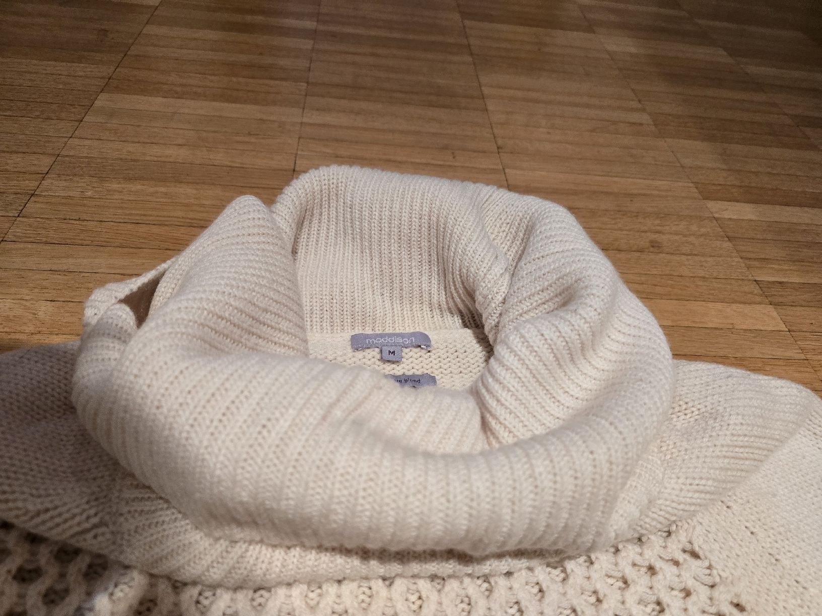 Maddison Maglioni & Felpe: Kuscheliger madisson Damen Rollkragenpullover  cashmere – Usato da Laufenburg venduto da may_r2st 4