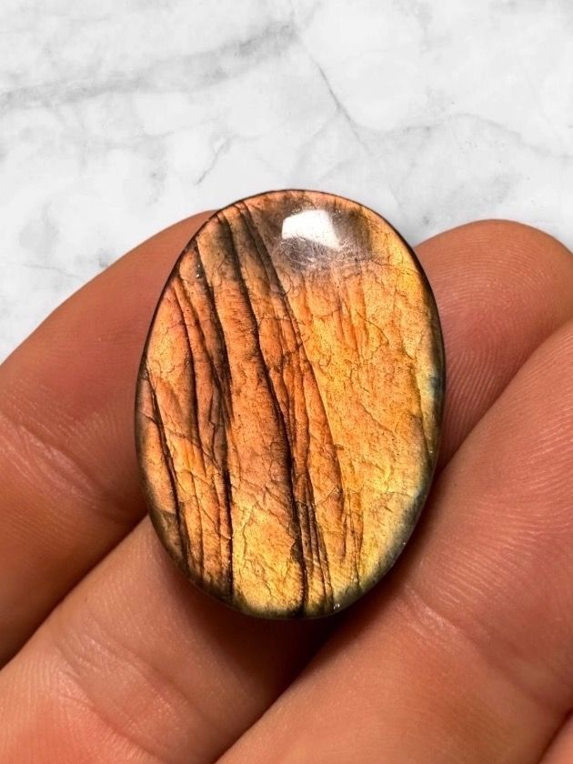 Minerali & Pietre curative: Labradorit Cabochon wunderschön orange, 45ct – Nuovo e nell'imballaggio originale da Männedorf venduto da CabochonExceptionnel