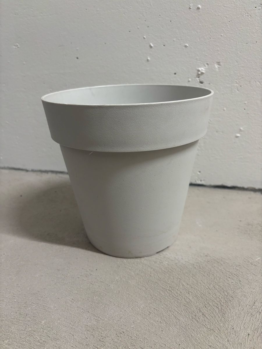 Vasi per fiori: Blumentopf weiss plastik 19cm durchmesser – Usato da Zürich venduto da cha_jz8q