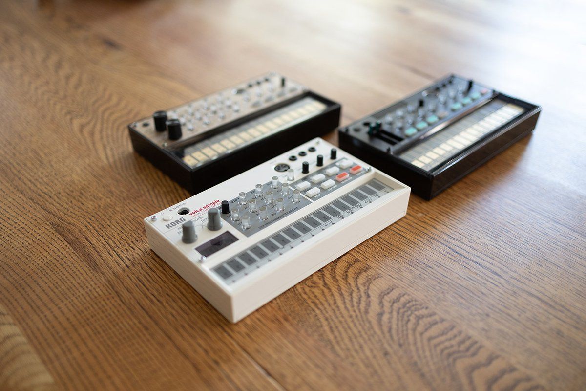Korg Strumenti musicali: Korg Volca Keys + Volca FM + Volca Sample + iRig Keys Pro – Nuovo (secondo la descrizione) da Bauma venduto da Dindunuffin 2