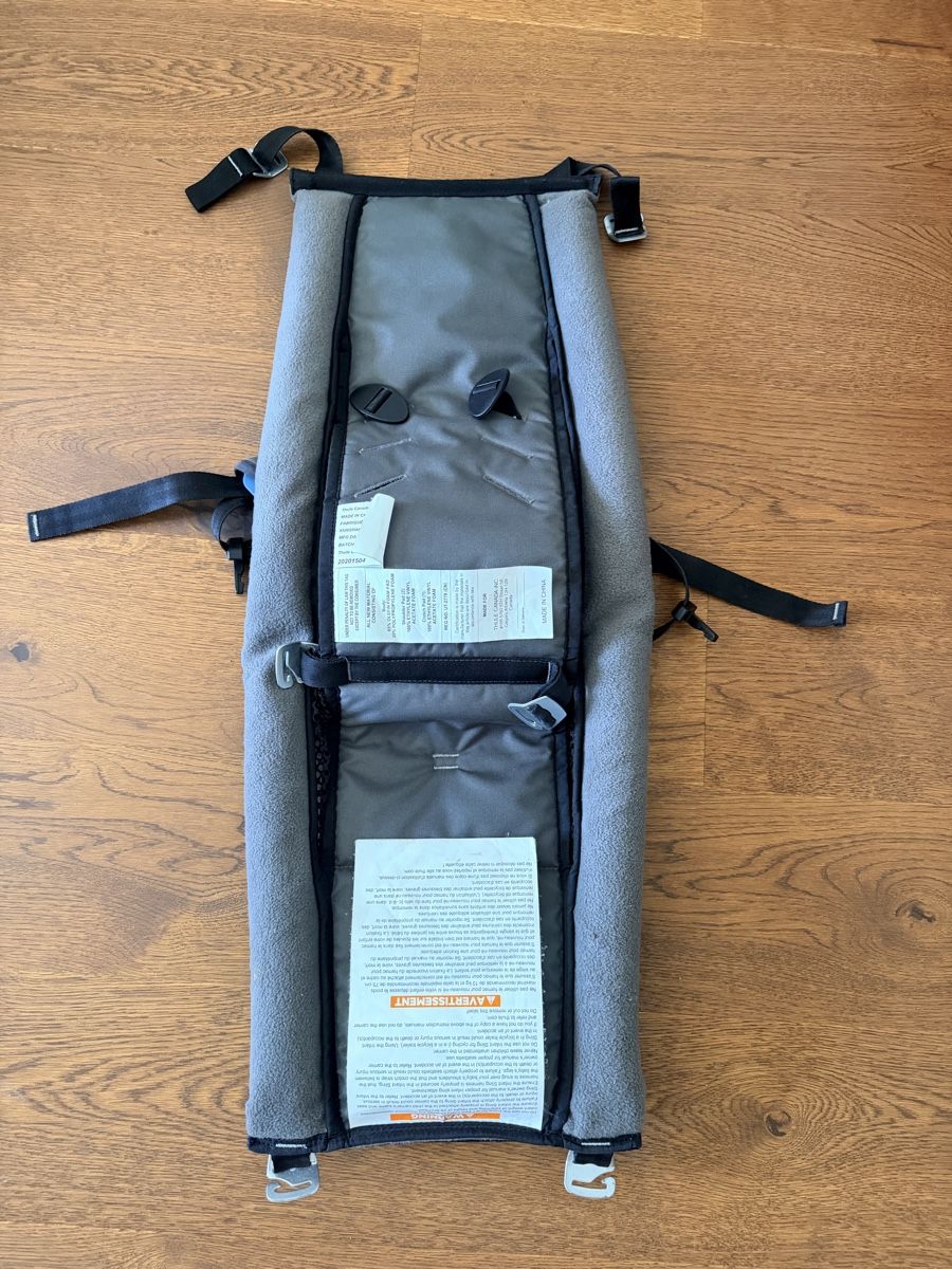 Amache: Thule Chariot Infant Sling - wenig gebraucht  – Usato da Uster venduto da Hobo333 1